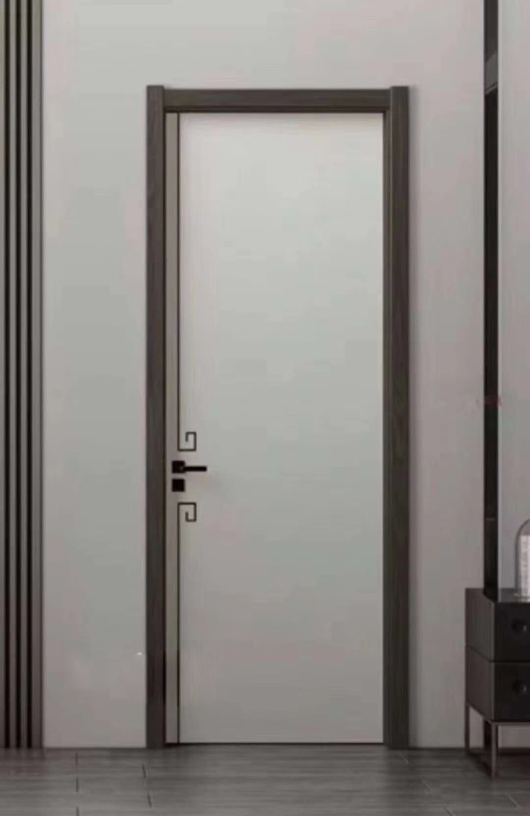 新款上市鑫順來X-8121平開叉色實木烤漆門